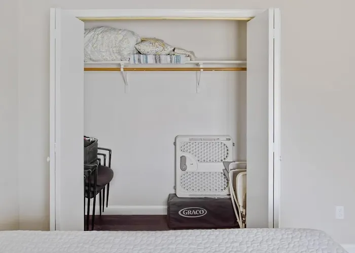Three Bedroom Townhome * Lafayette